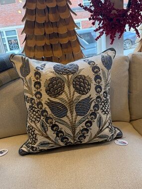 Thibaut "Corneila" Pillow Covers 22"x22" Teal/Blue with light Blue welting